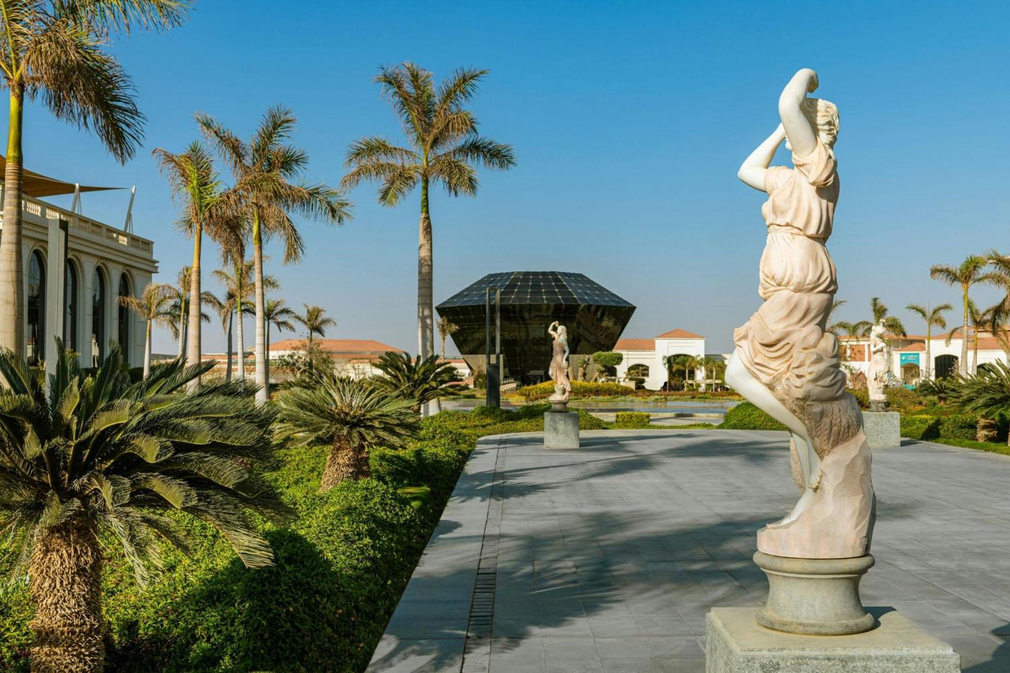 开罗瑞吉阿尔玛萨酒店 外观 照片 The Alexandria Museum of Modern Art